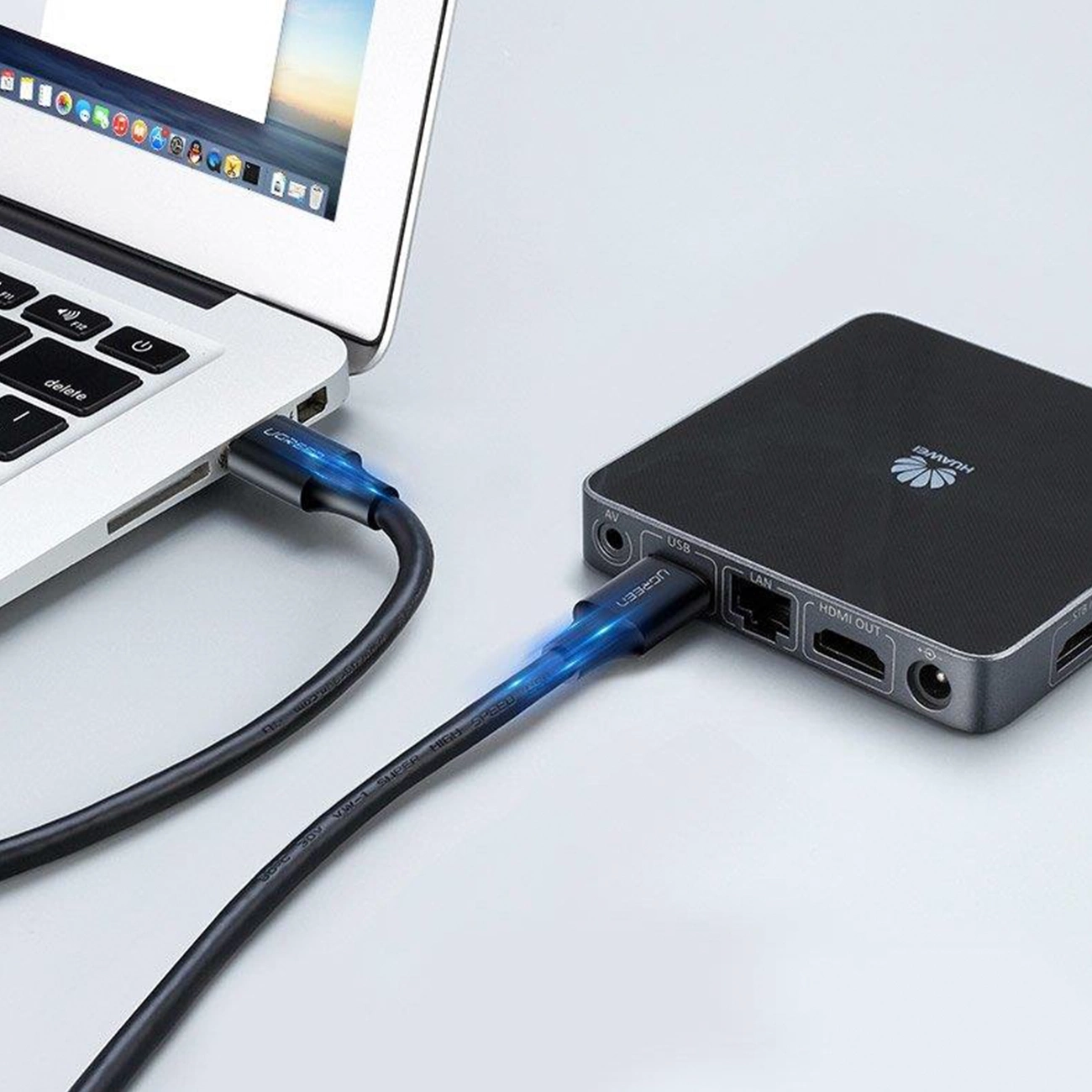 کابل‌  USB-A 3.0 به  USB-A 3.0 یوگرین مدل US128-10370 طول 1 متر ضض
