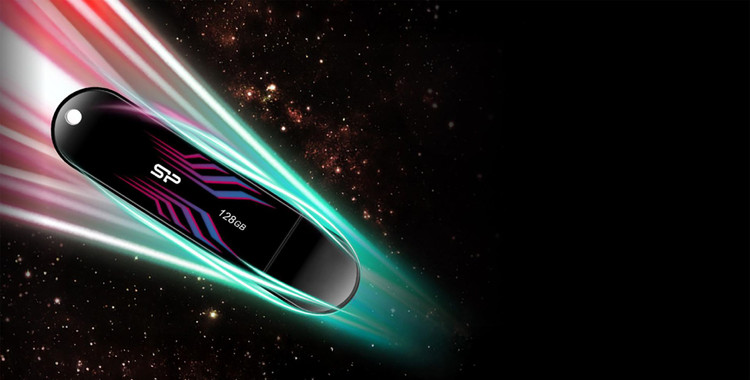 فلش مموری 32 گیگابایت سیلیکون پاور مدل Blaze B10 USB 3.2 سرعت