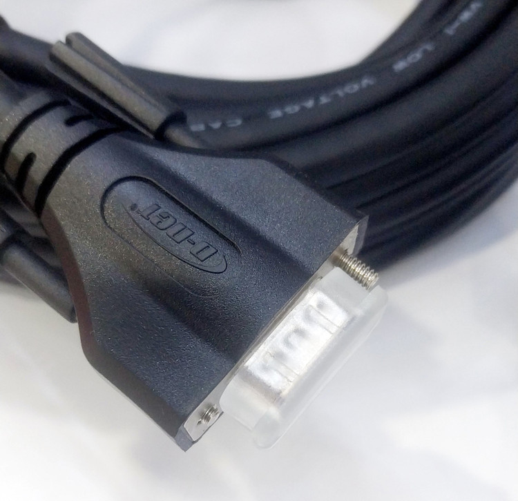 کابل VGA دی نت مدل DT-421 طول 15 متر تک سر