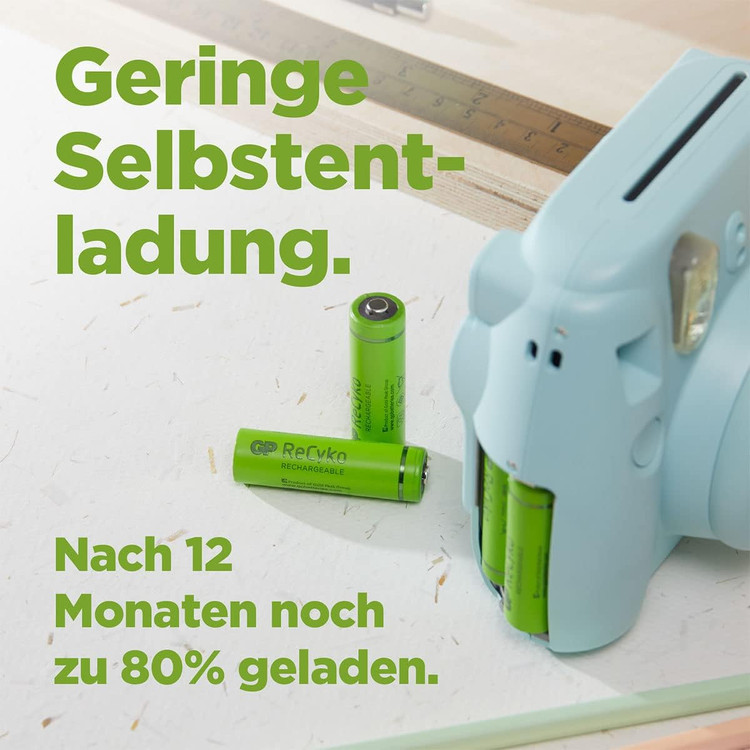 باتری نیم قلم شارژی جی پی مدل ReCyko Rechargeable 950mAh بسته دو عددی روی وسیله