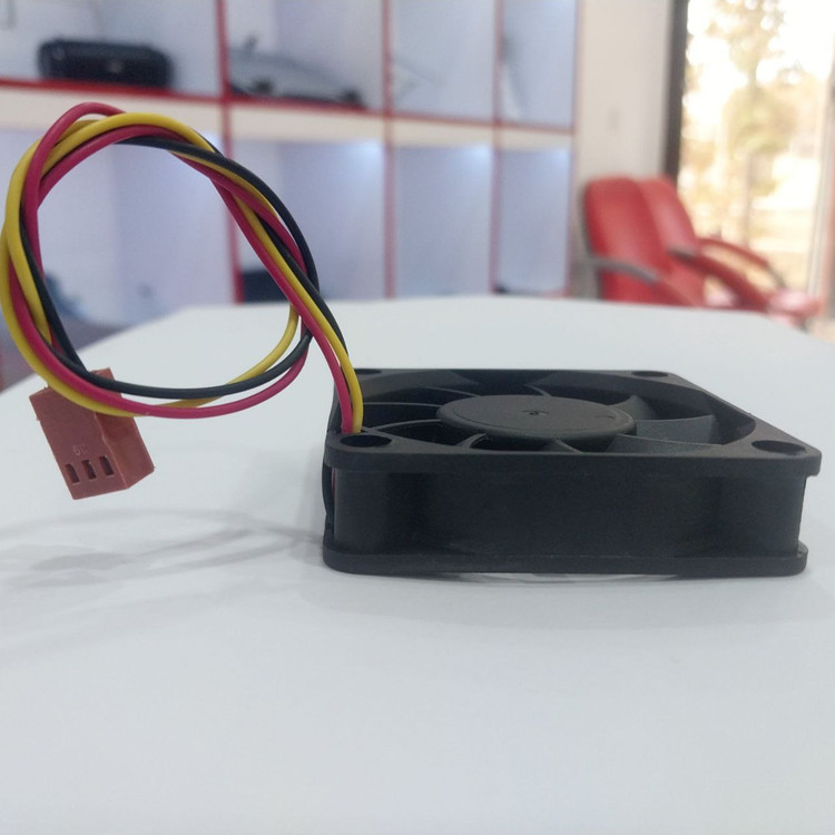 فن خنک کننده 6x6 سانتی متری دی نت بغل