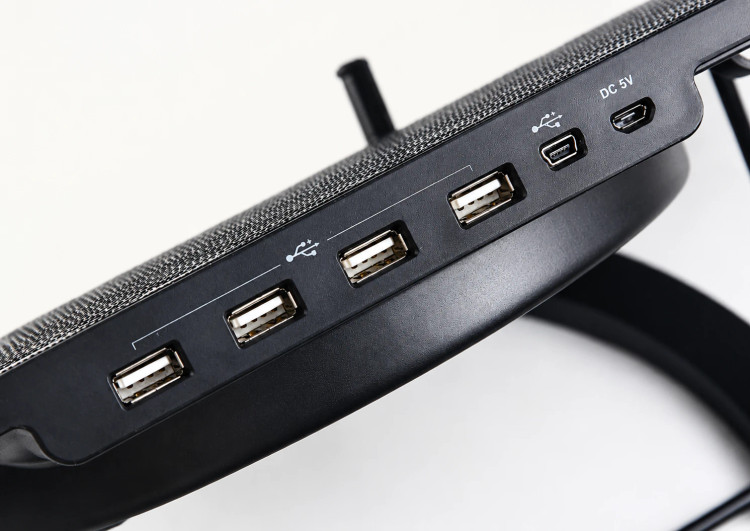 پایه خنککننده لپتاپ کولر مستر Cooler Master مدل ERGOSTAND III | فن بزرگ ۲۳۰ میلیمتری، هاب ۴ پورت USB، تنظیم زاویه ۶ حالته، مناسب تا ۱۷ اینچ